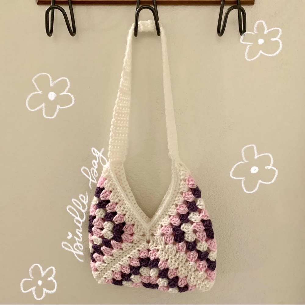 handmade crochet pink bindle bag